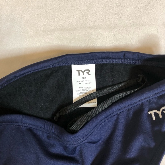 Blue TYR double lined swim brief

Size 30 - Picture 2 of 4